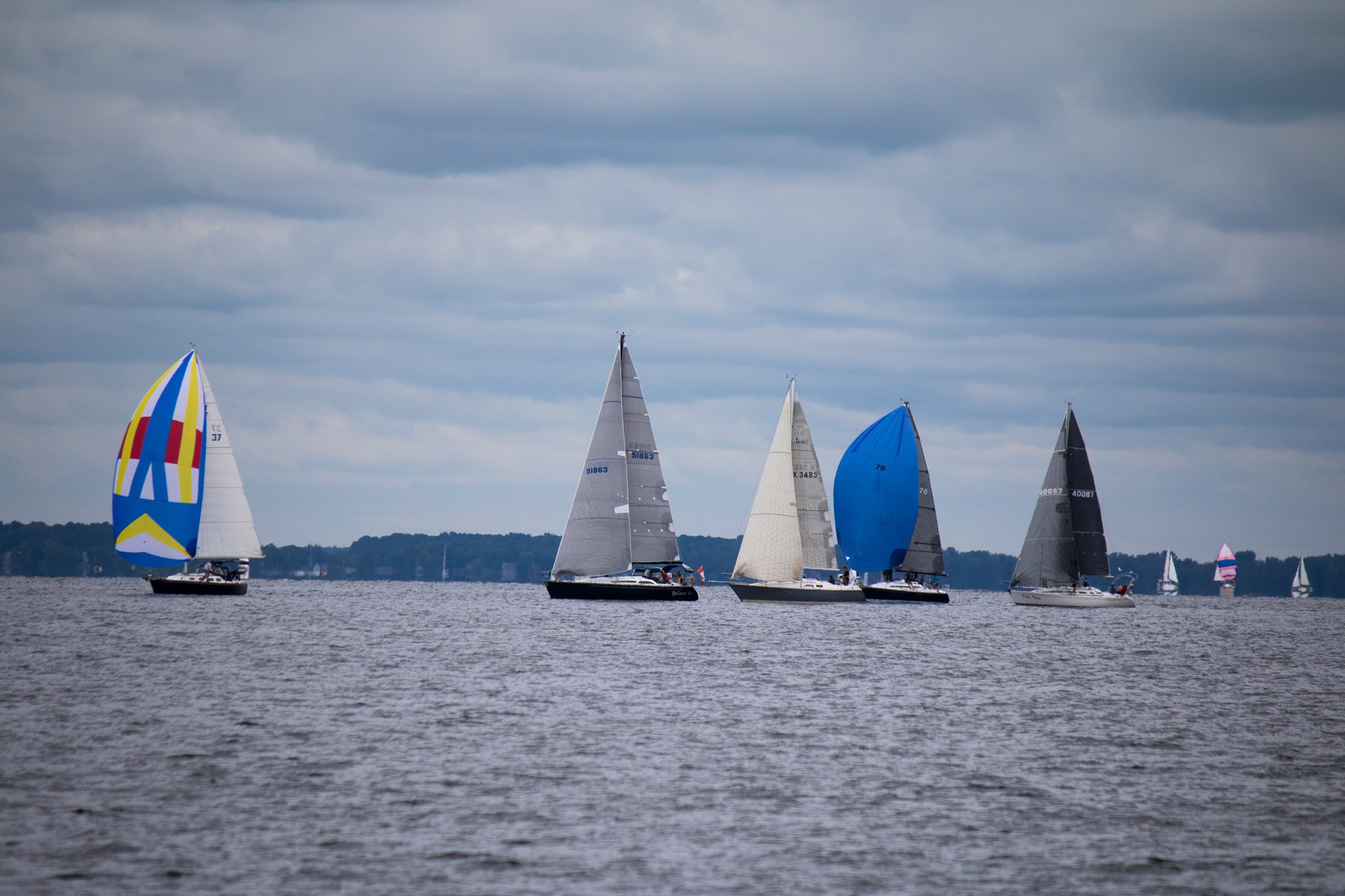 L’équipe de Structurmarine navigue sur le Lac Champlain pour la 40e édition de l’Omnium Champlain